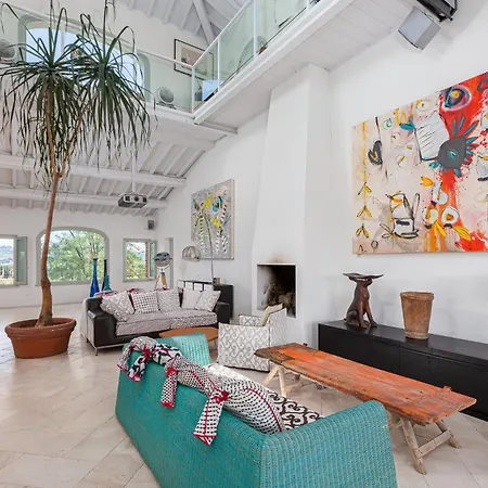 Siena House *