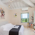 Siena House *