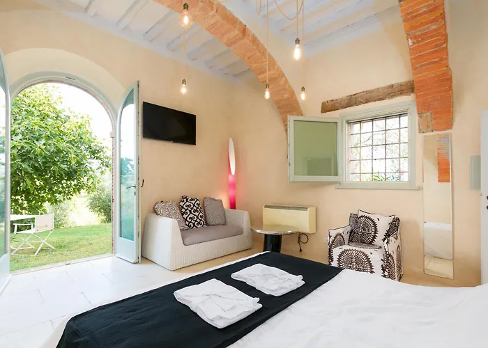Siena House *